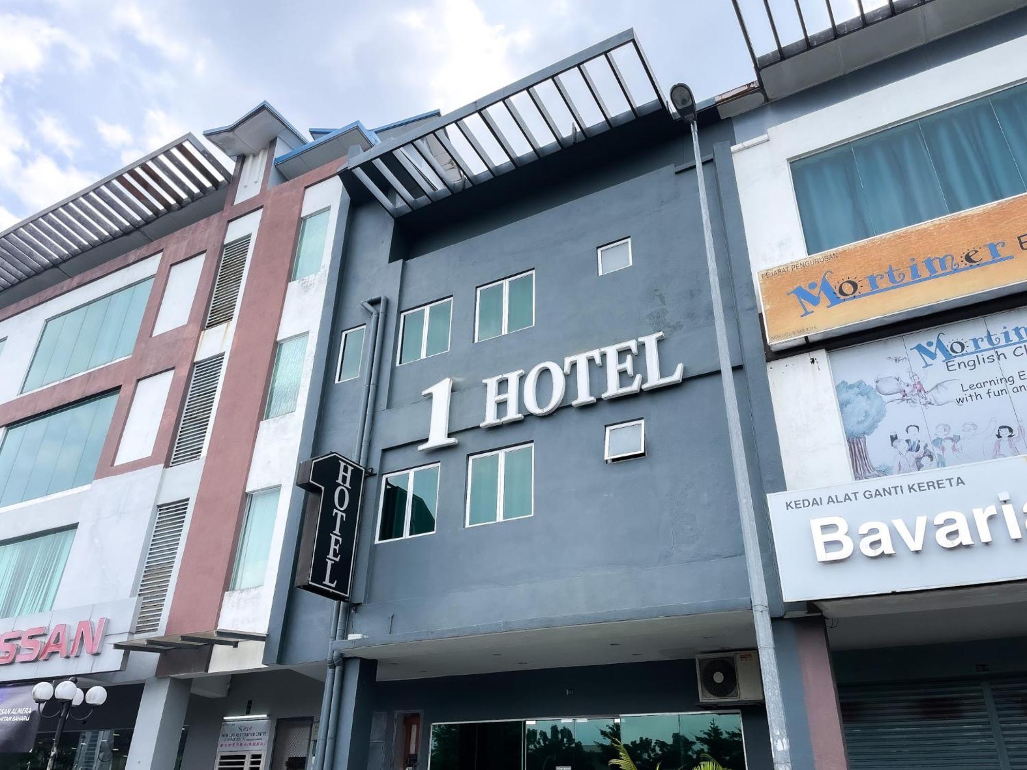 1 Hotel Mahkota Cheras Esterno foto