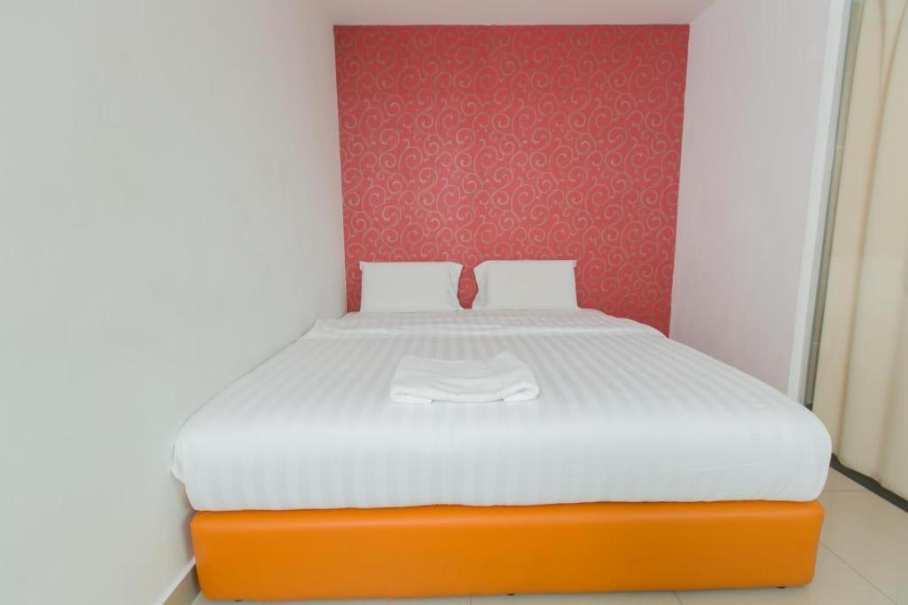 1 Hotel Mahkota Cheras Esterno foto