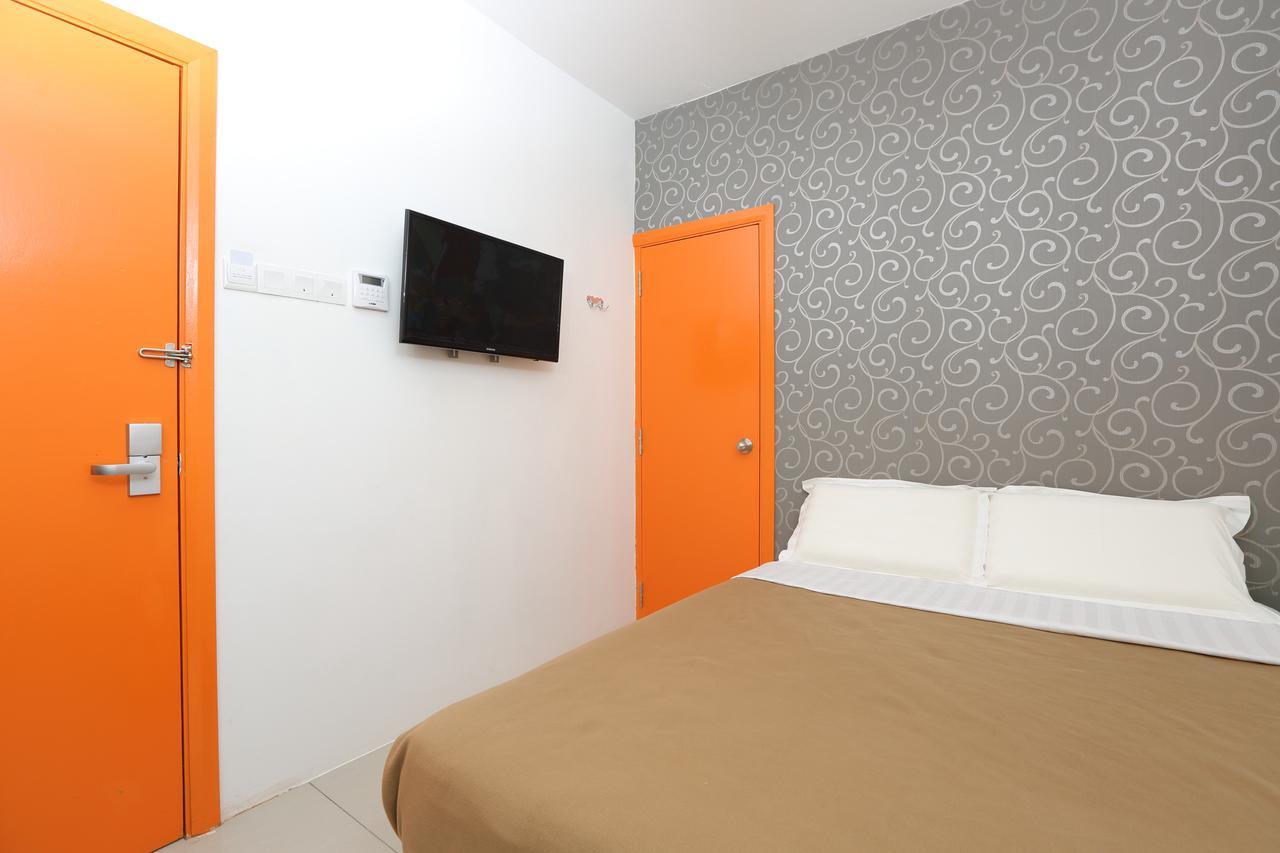 1 Hotel Mahkota Cheras Esterno foto